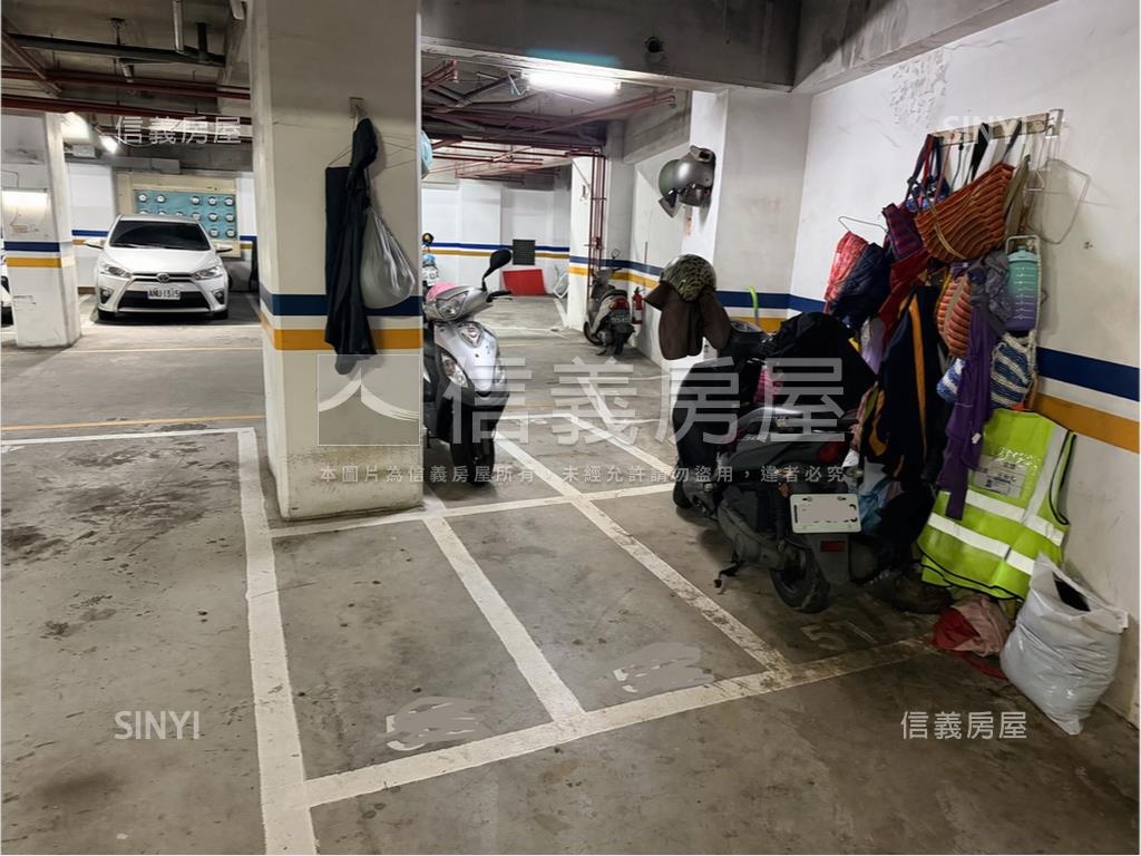 青春物語兩房平面車位房屋室內格局與周邊環境