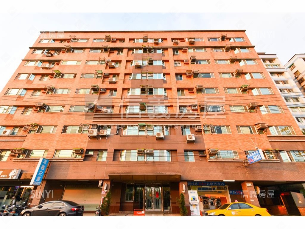 青春物語兩房平面車位房屋室內格局與周邊環境