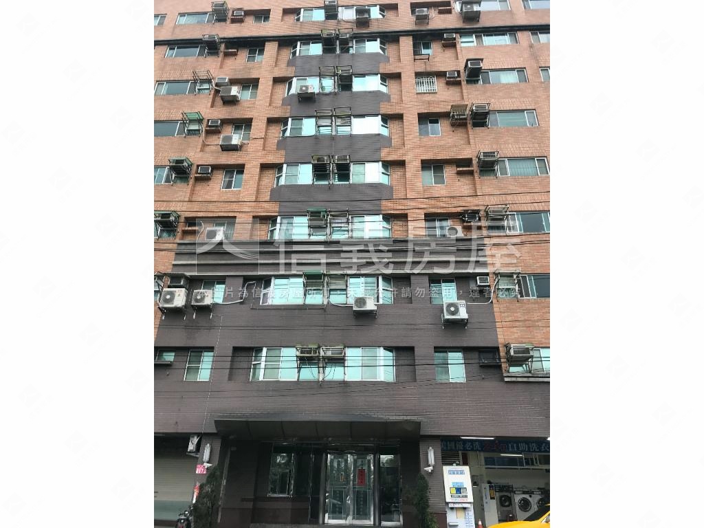 青春物語兩房平面車位房屋室內格局與周邊環境