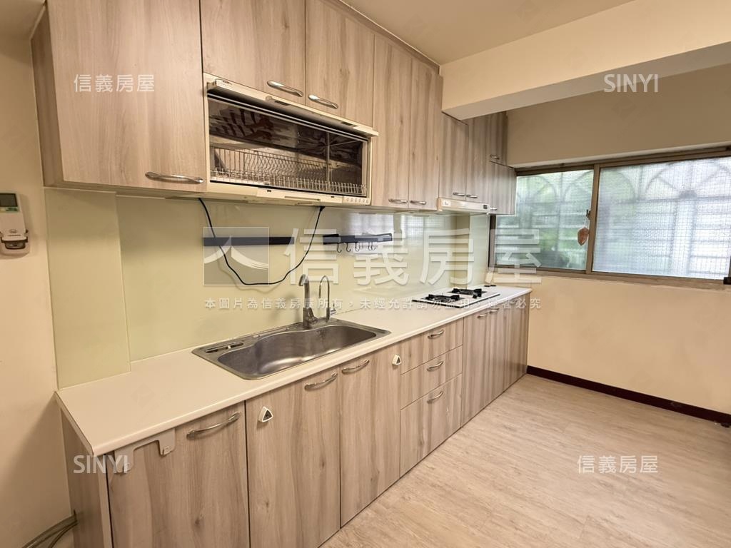 七期精選公園別墅附雙車位房屋室內格局與周邊環境