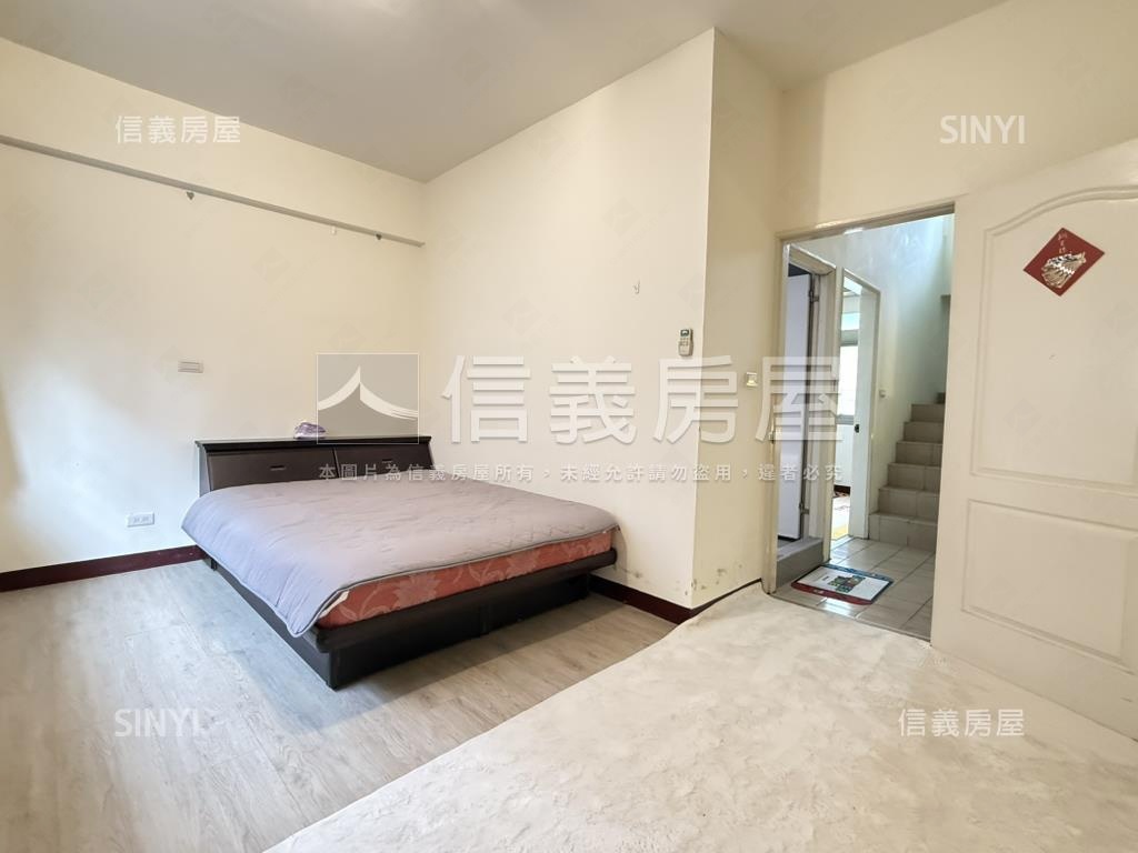 七期精選公園別墅附雙車位房屋室內格局與周邊環境