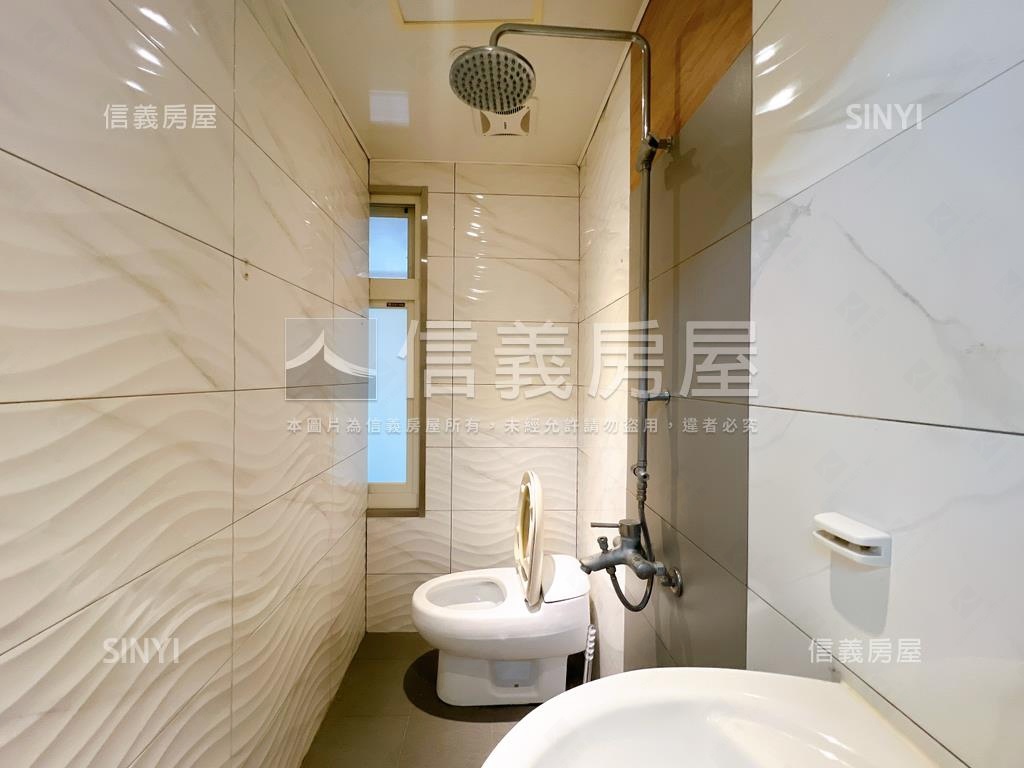 漢生東路邊間公寓房屋室內格局與周邊環境