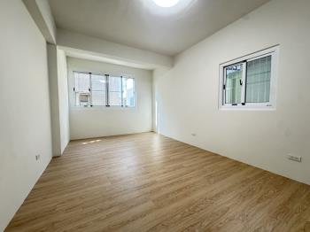 近樂群國小翻新清新３房讚