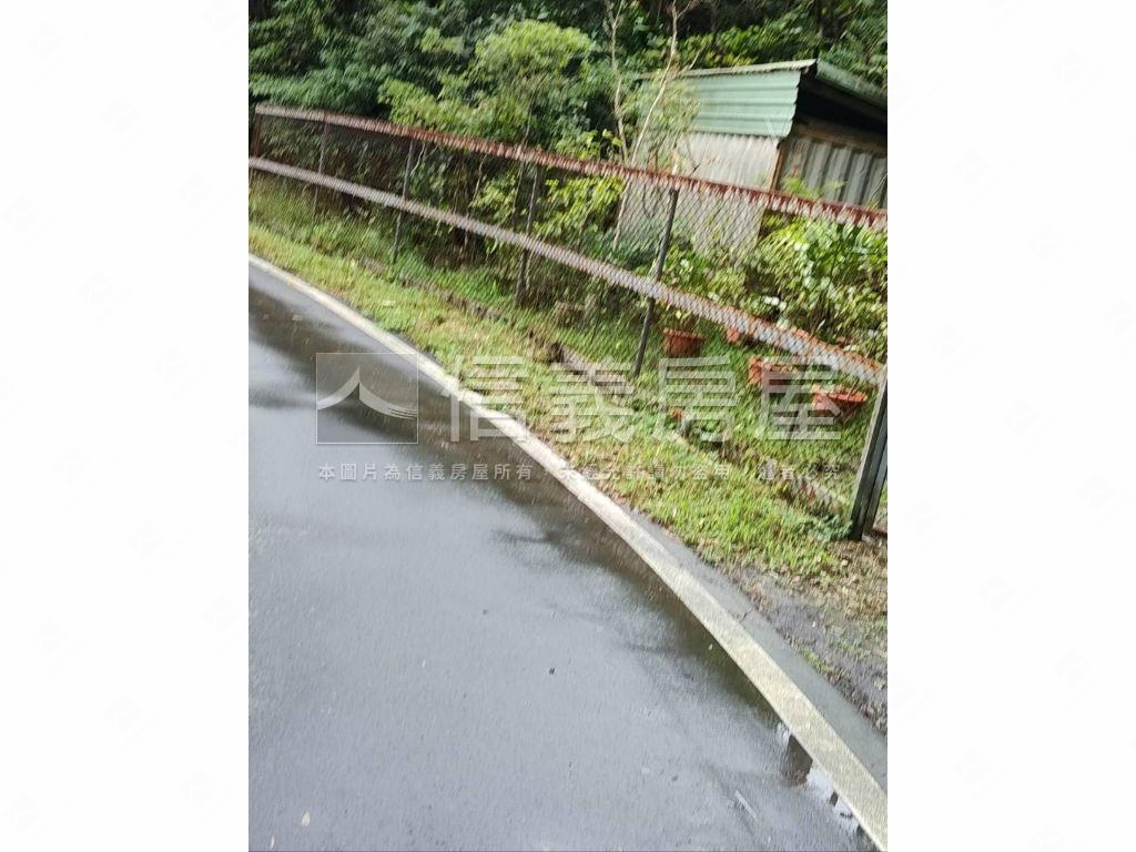 石碇頂紙寮坑土地房屋室內格局與周邊環境