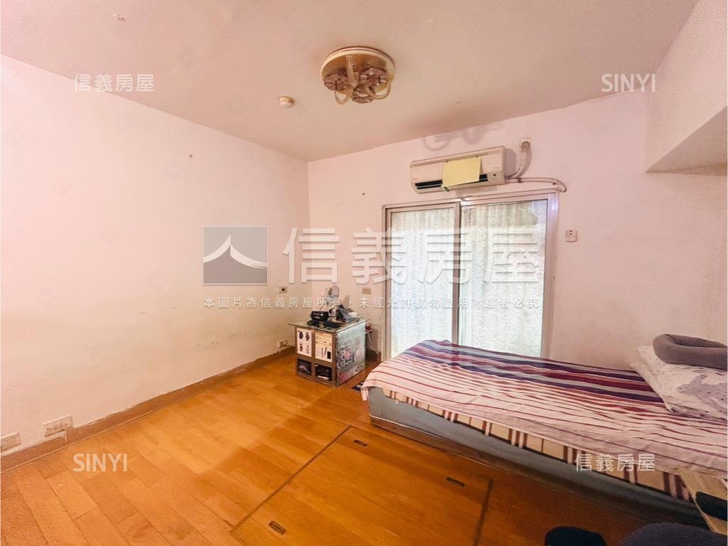 稀有加州超值電梯套房房屋室內格局與周邊環境