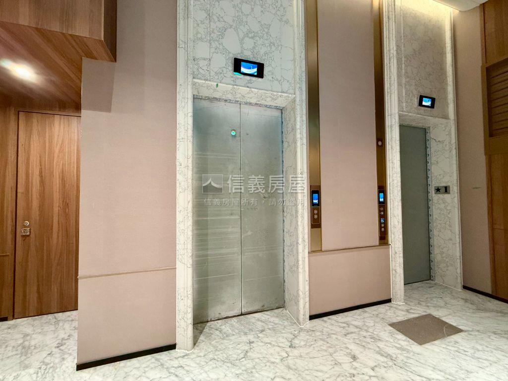 市中心ＶＶＳ１兩房附傢俱房屋室內格局與周邊環境
