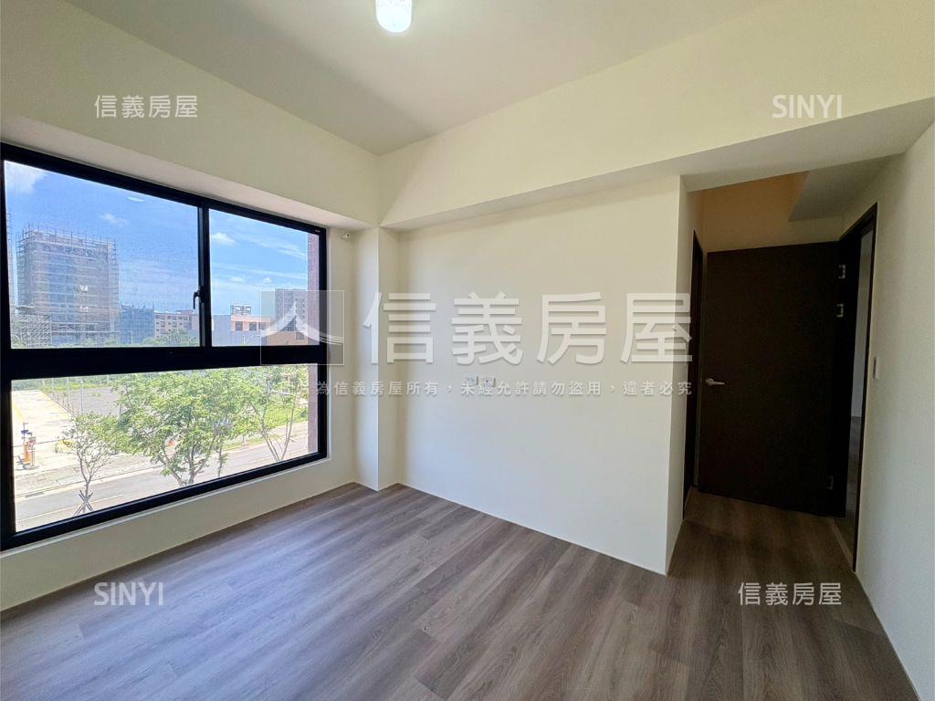 皇普ＬａＶｉｅ三房車位房屋室內格局與周邊環境