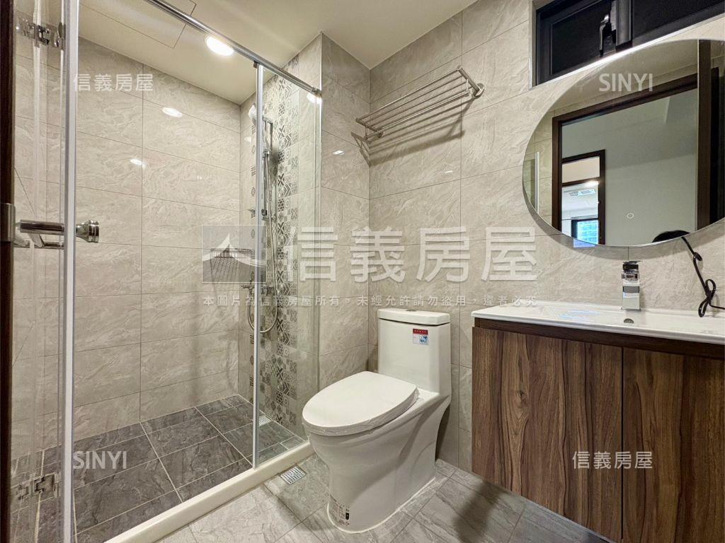 皇普ＬａＶｉｅ三房車位房屋室內格局與周邊環境