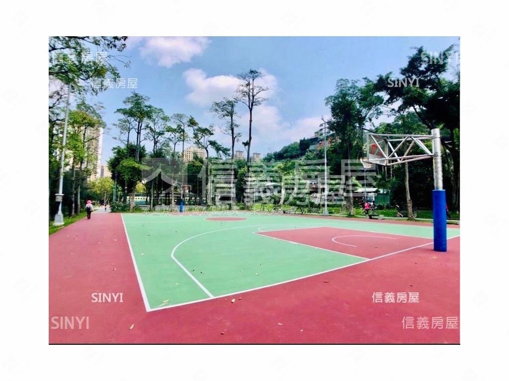 主推信義松仁黃金店面房屋室內格局與周邊環境