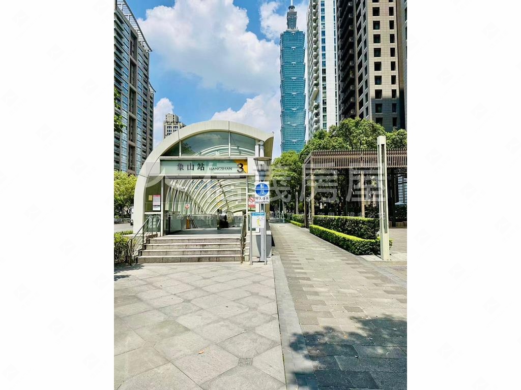 主推信義松仁黃金店面房屋室內格局與周邊環境
