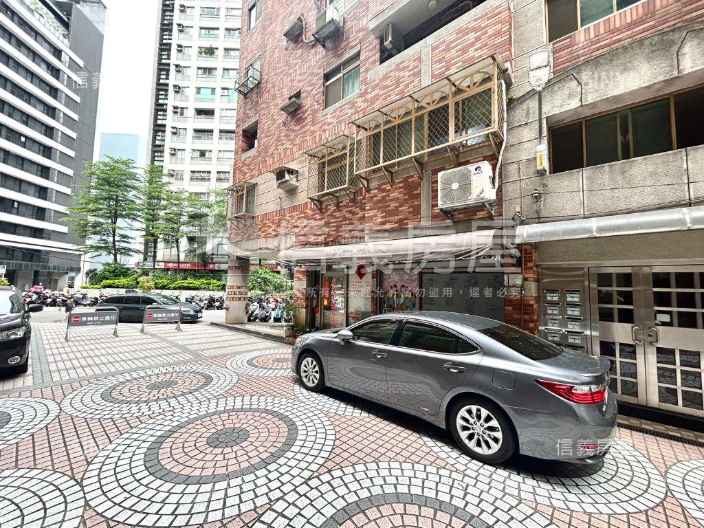 江翠捷運三角窗金店面房屋室內格局與周邊環境