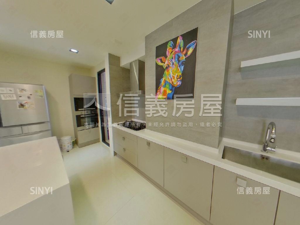 昇揚擎月三房雙平車房屋室內格局與周邊環境