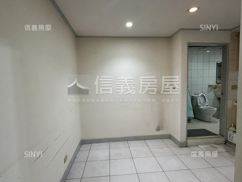 士紙開發案潛力三樓房屋室內格局與周邊環境