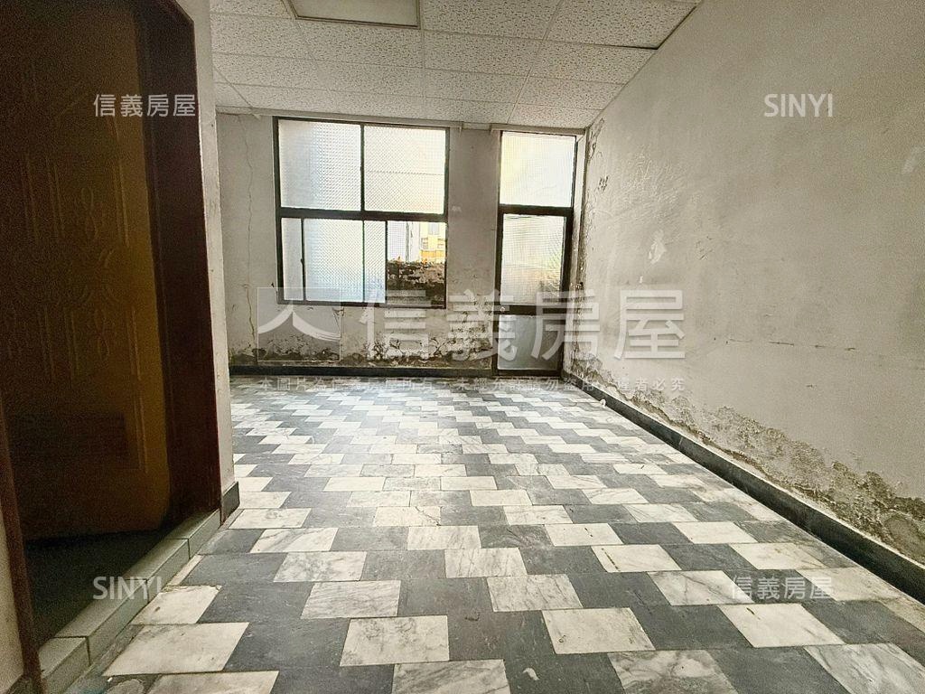 南區｜優質豐盛大空間店面房屋室內格局與周邊環境