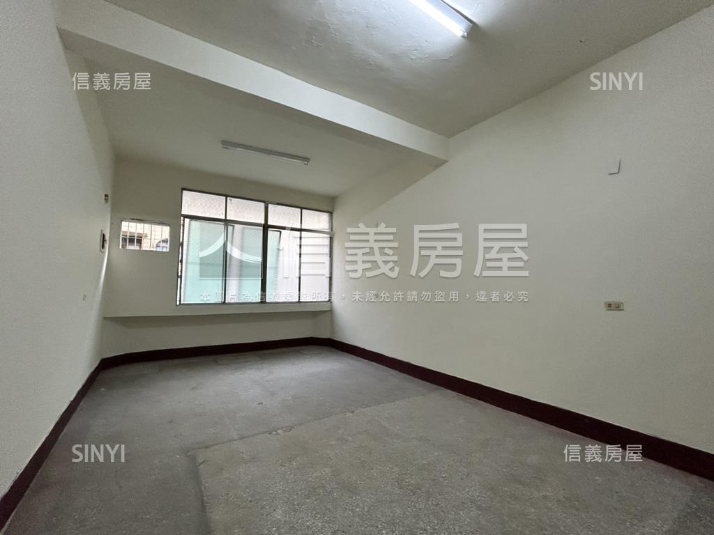 五甲錦富街透天房屋室內格局與周邊環境