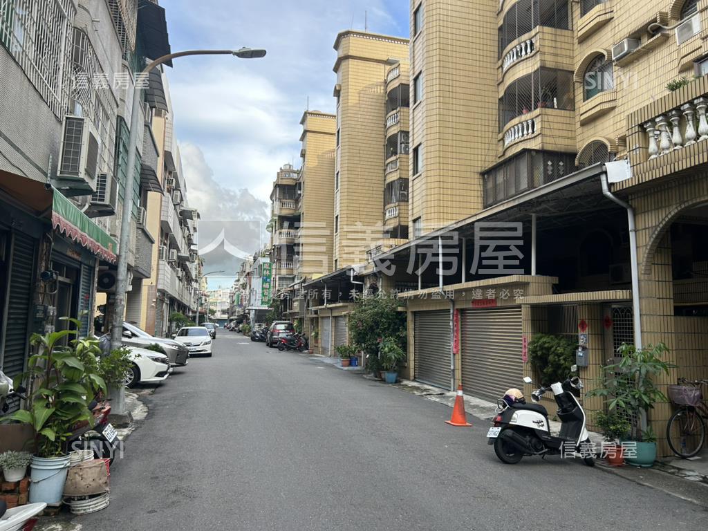 五甲錦富街透天房屋室內格局與周邊環境