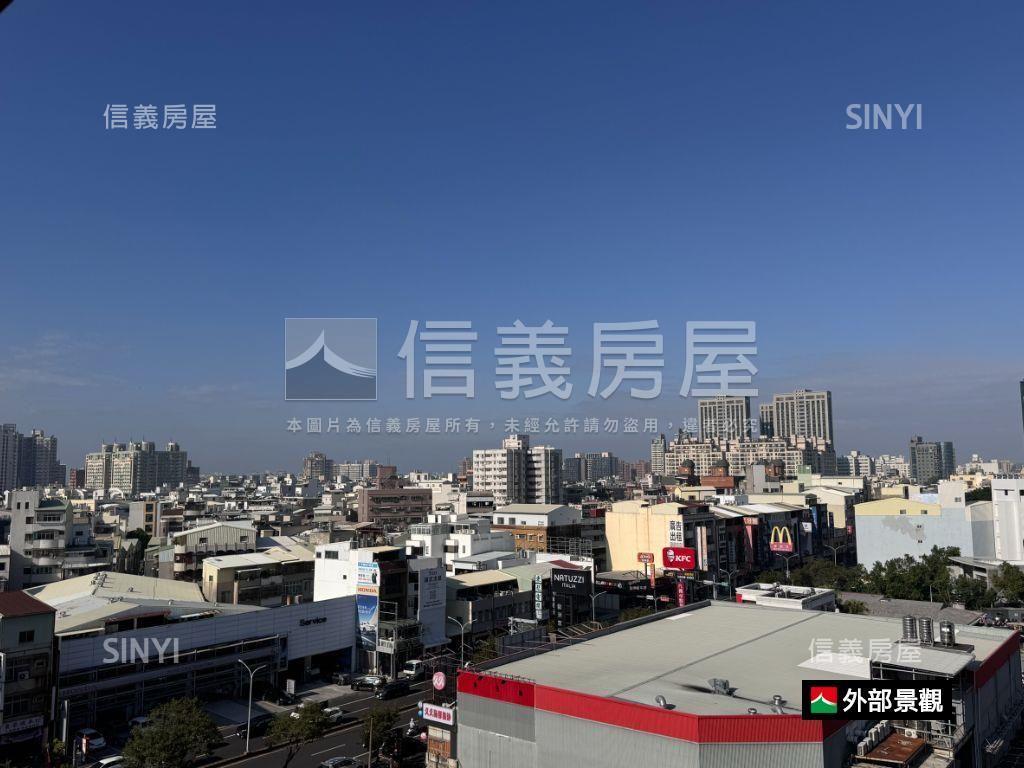 國泰萊茵次頂樓三房平車房屋室內格局與周邊環境