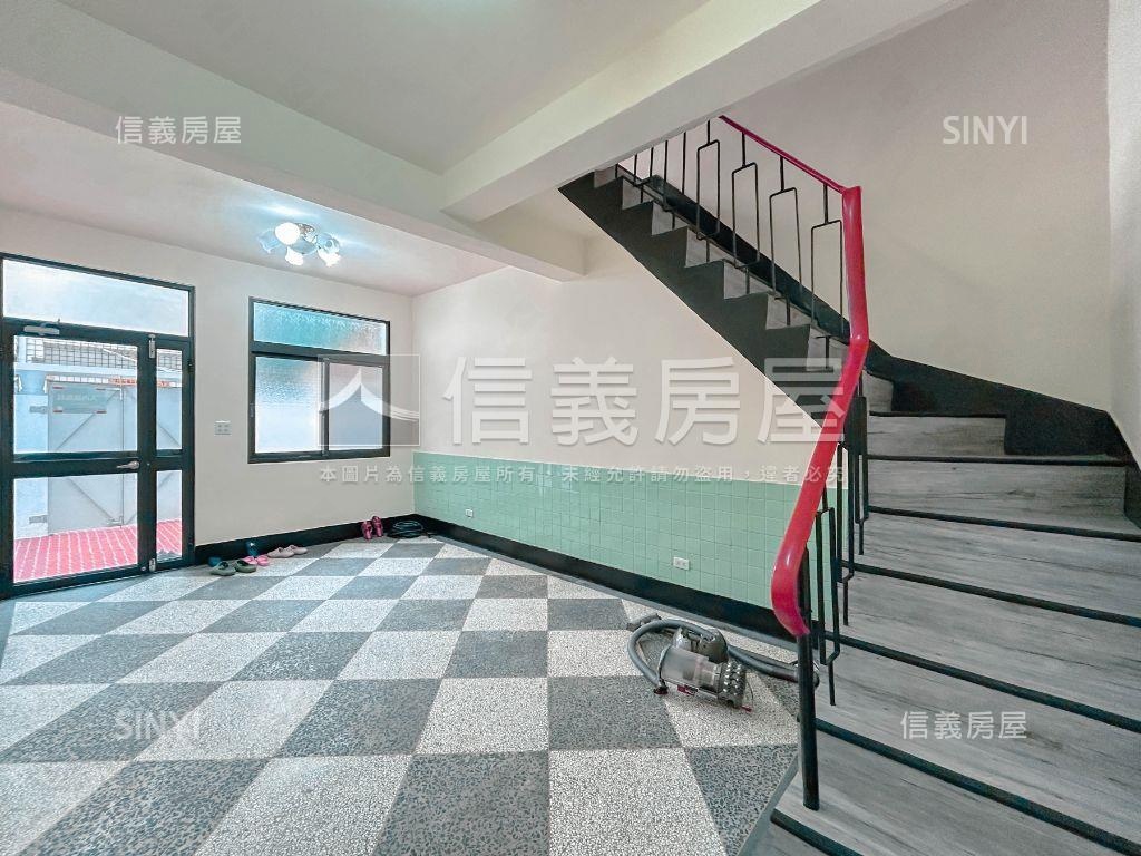 專！東區懷舊純白美透天房屋室內格局與周邊環境