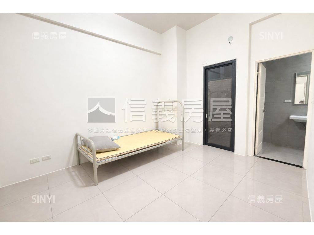 東區｜約５年新｜雙車別墅房屋室內格局與周邊環境