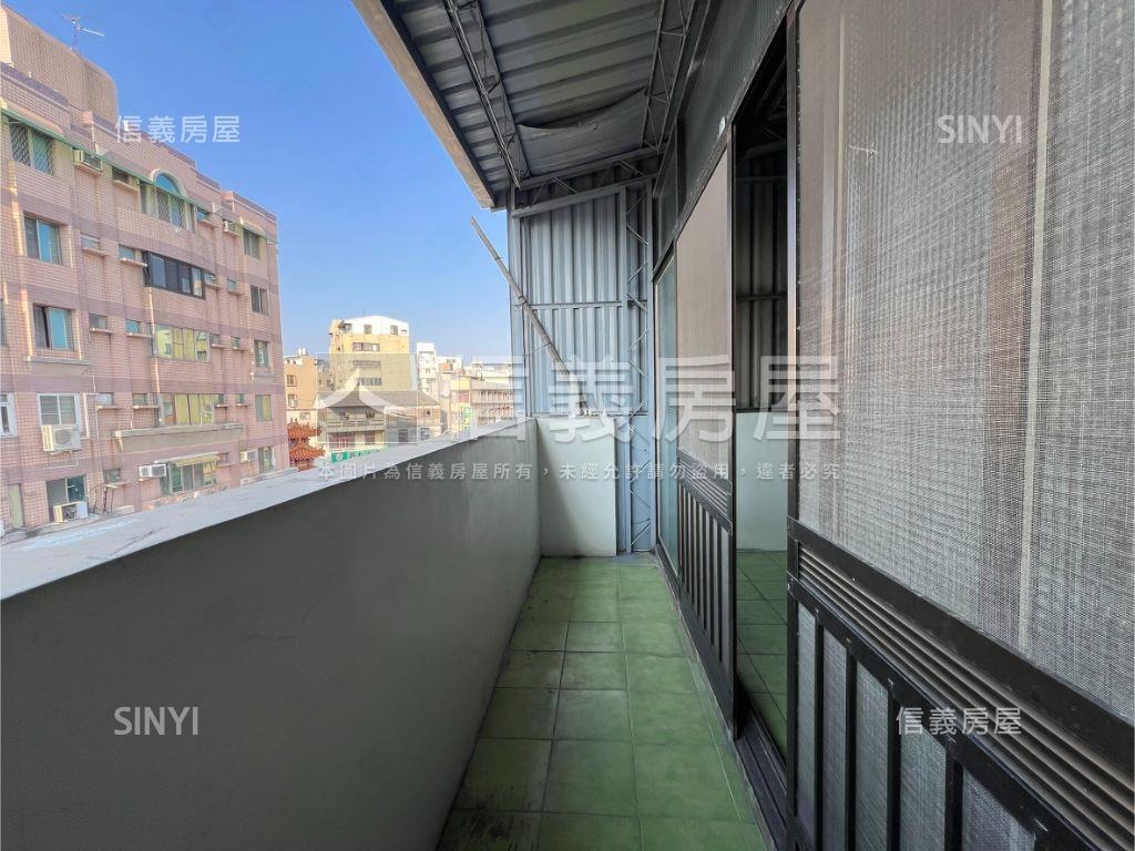 南區｜新興路質感金透店房屋室內格局與周邊環境