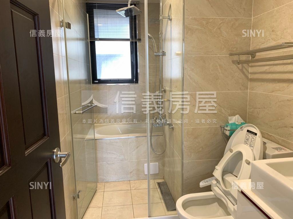 慕嵐高樓三房車位房屋室內格局與周邊環境