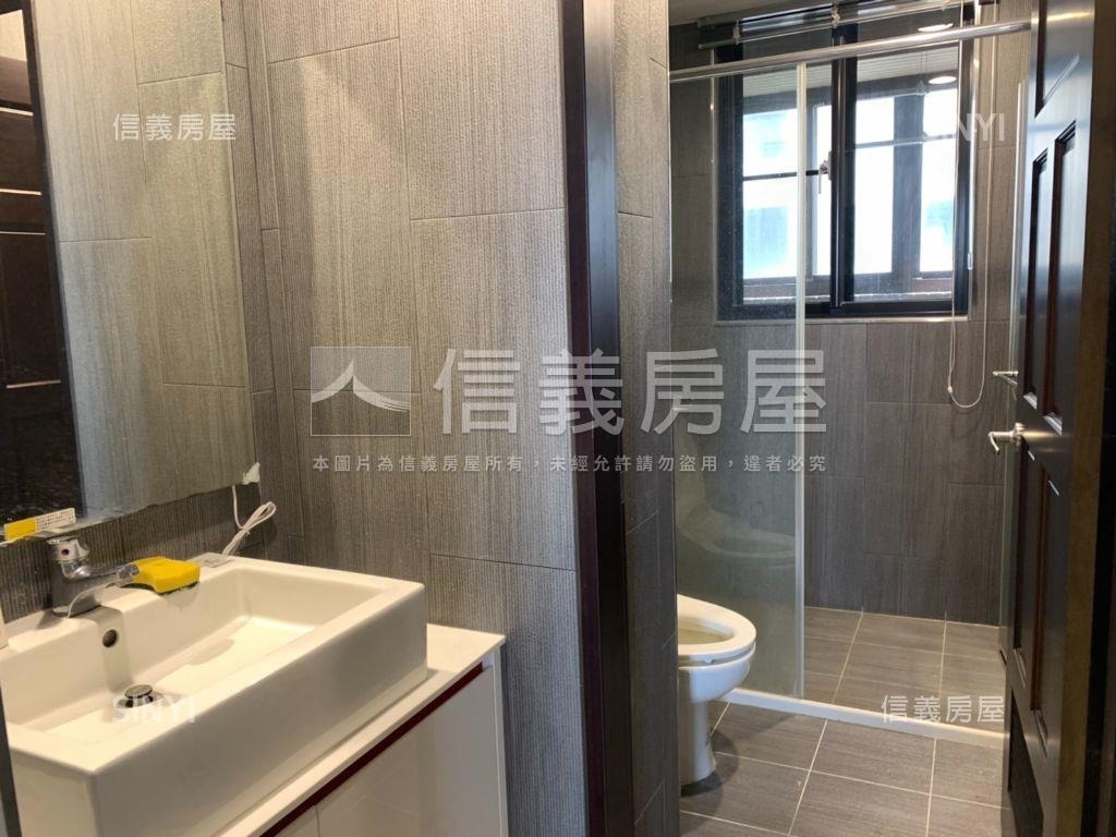 慕嵐高樓三房車位房屋室內格局與周邊環境