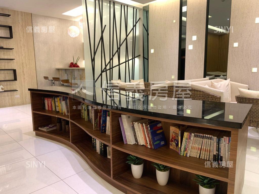 慕嵐高樓三房車位房屋室內格局與周邊環境
