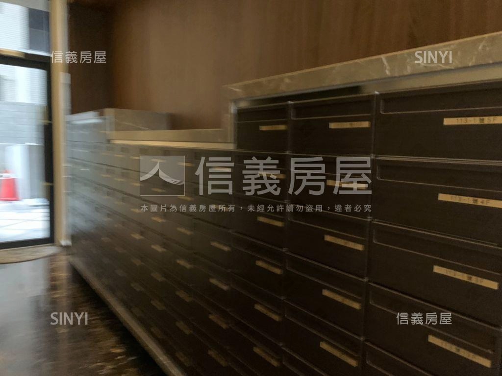 慕嵐高樓三房車位房屋室內格局與周邊環境