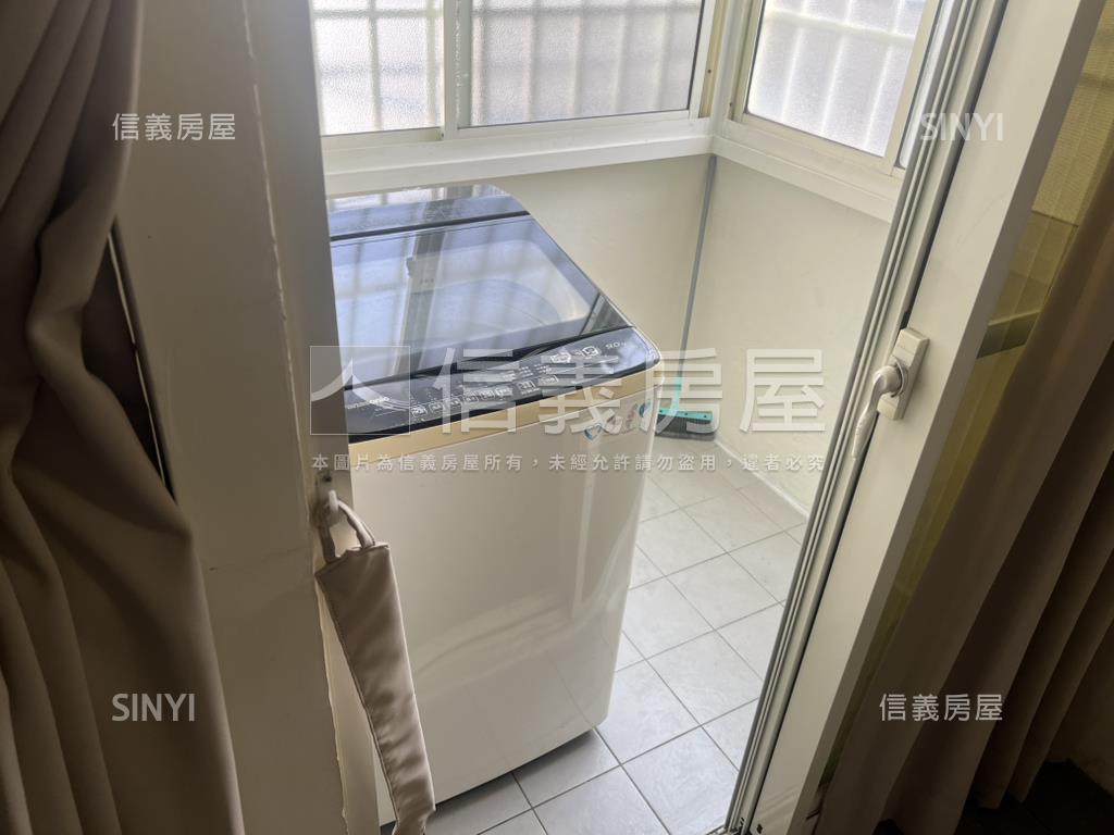 近台中車站收租透套房屋室內格局與周邊環境