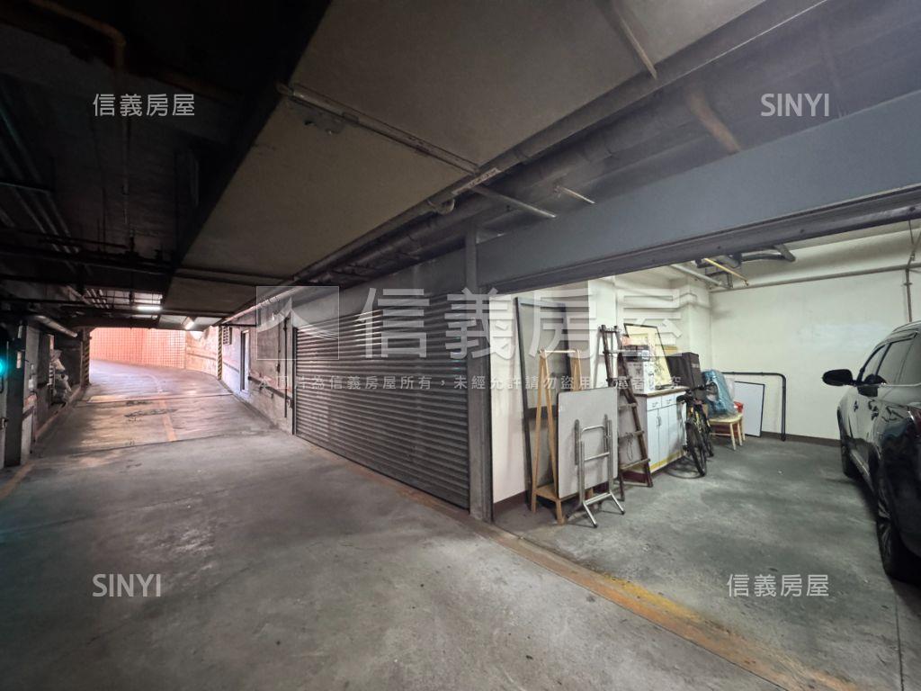 陽明東光華廈樓中樓大平車房屋室內格局與周邊環境