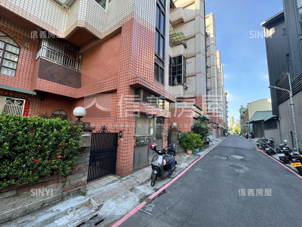 陽明東光華廈樓中樓大平車房屋室內格局與周邊環境