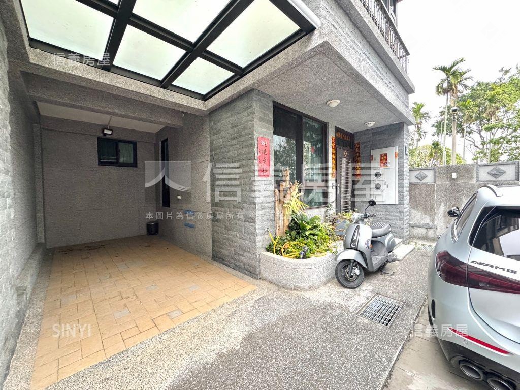 專任潭子輕屋齡好停車別墅房屋室內格局與周邊環境
