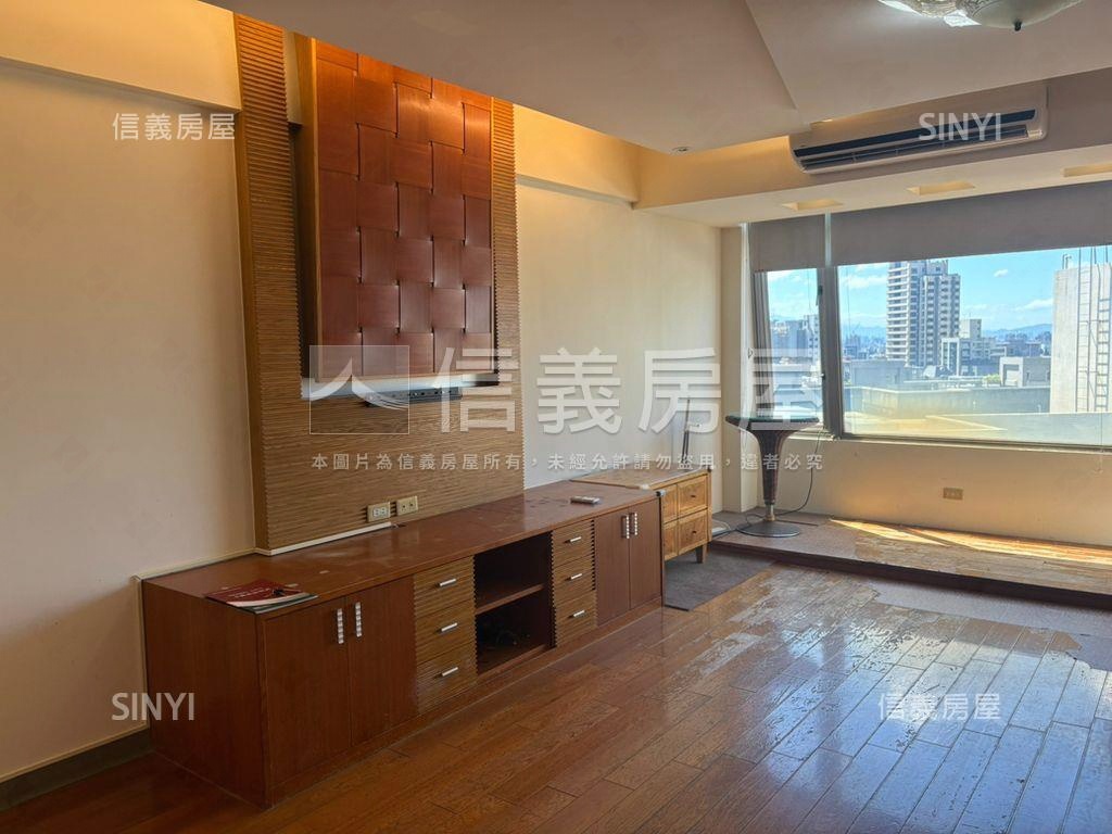 天母電梯頂樓看綠景房屋室內格局與周邊環境