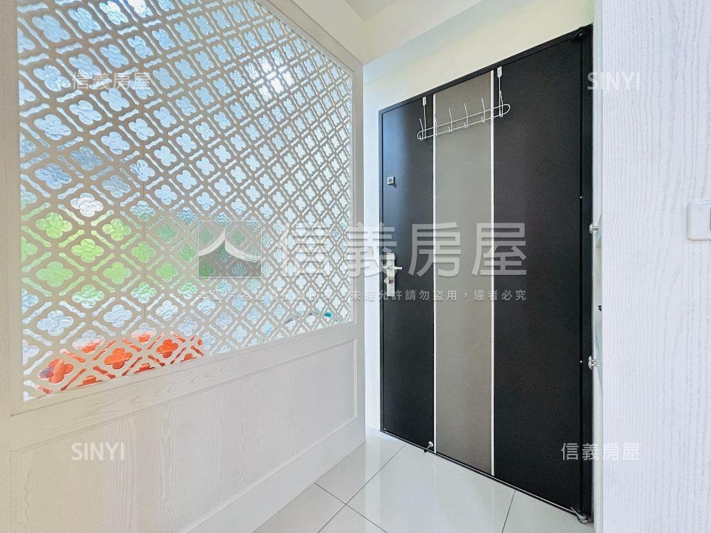 專任約紐約大時代套房車位房屋室內格局與周邊環境