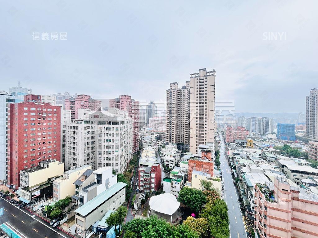 專任約紐約大時代套房車位房屋室內格局與周邊環境