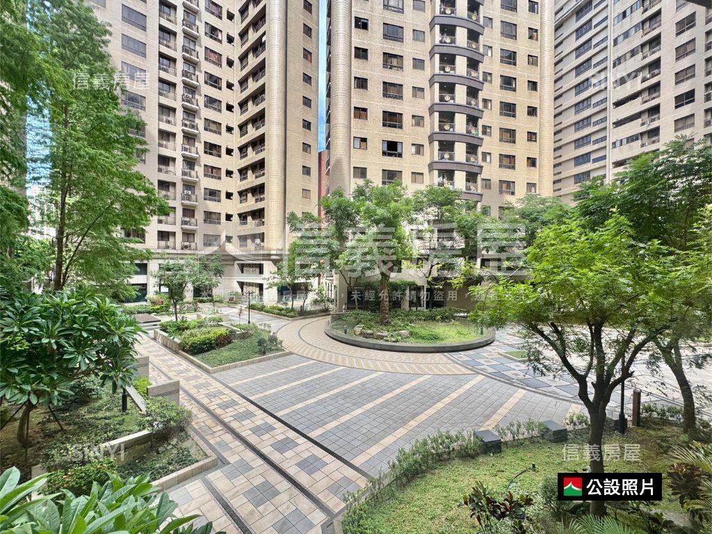 專任約紐約大時代套房車位房屋室內格局與周邊環境