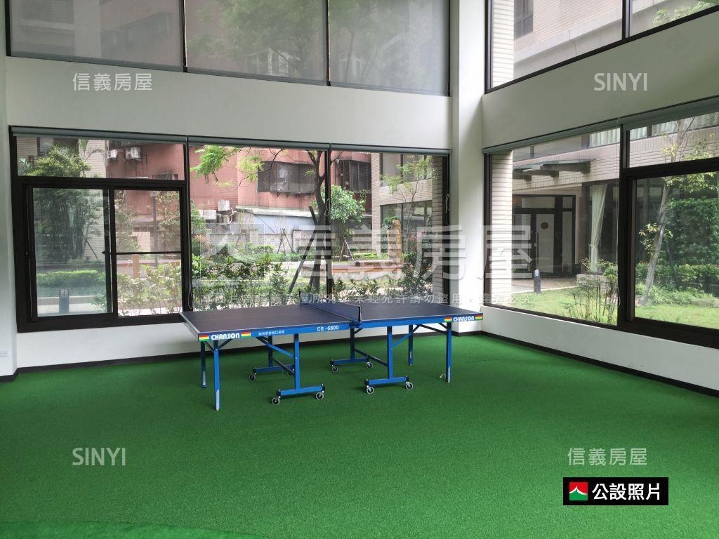 專任約紐約大時代套房車位房屋室內格局與周邊環境