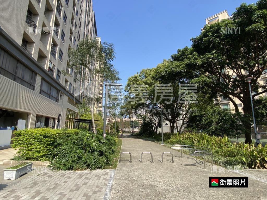 專任約紐約大時代套房車位房屋室內格局與周邊環境