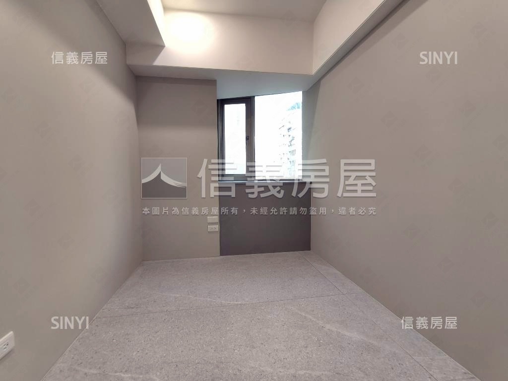 台北福第邊間經典四房車位房屋室內格局與周邊環境