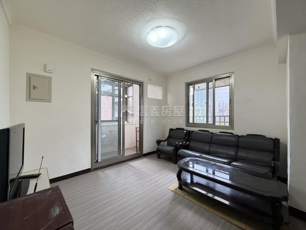 附近有綠地●美麗公寓房屋室內格局與周邊環境