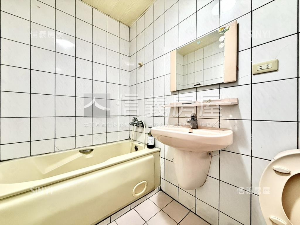 新春街華廈前後大陽台房屋室內格局與周邊環境