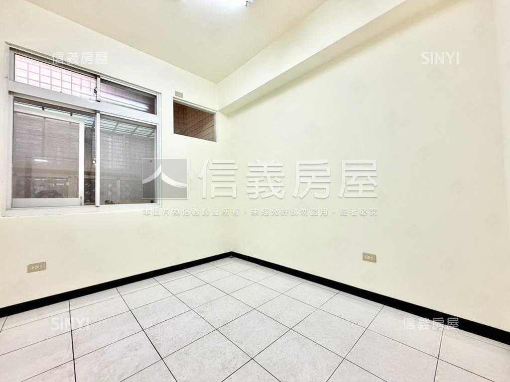 新春街華廈前後大陽台房屋室內格局與周邊環境