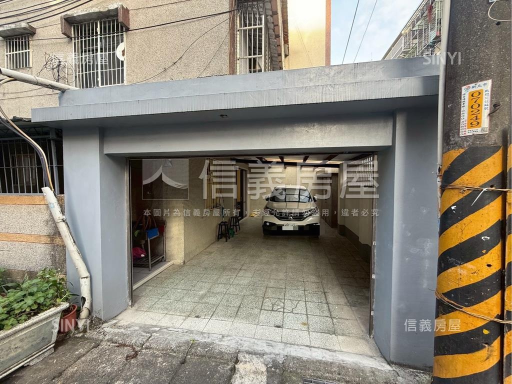 近環球邊間一樓店辦房屋室內格局與周邊環境