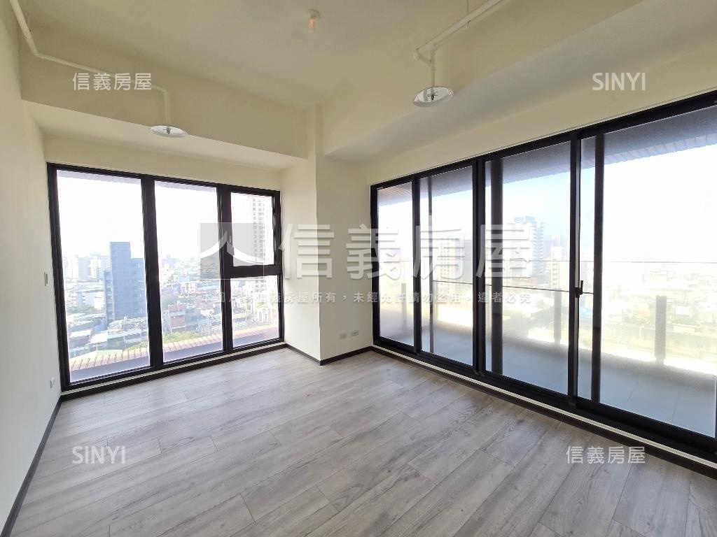 濟弘皇璽景觀大三房車位房屋室內格局與周邊環境