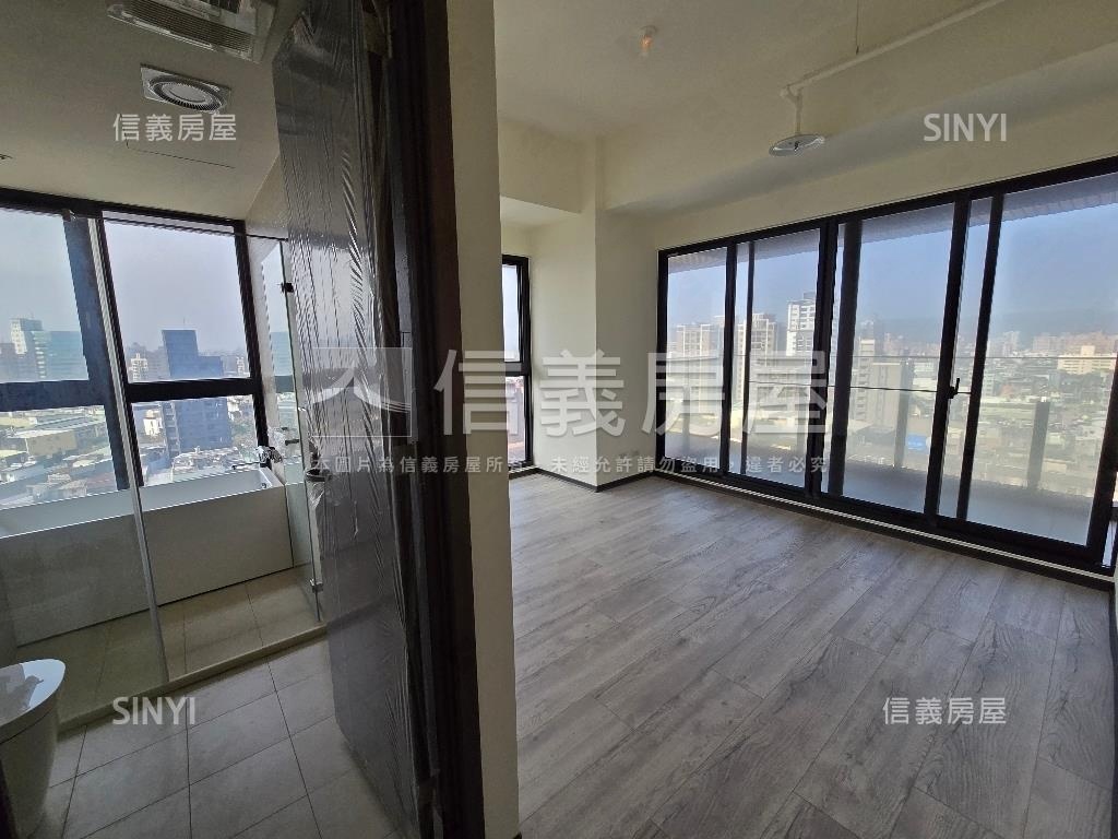 濟弘皇璽景觀大三房車位房屋室內格局與周邊環境