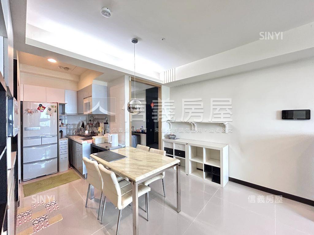 屋主誠售新杜拜大大兩房房屋室內格局與周邊環境