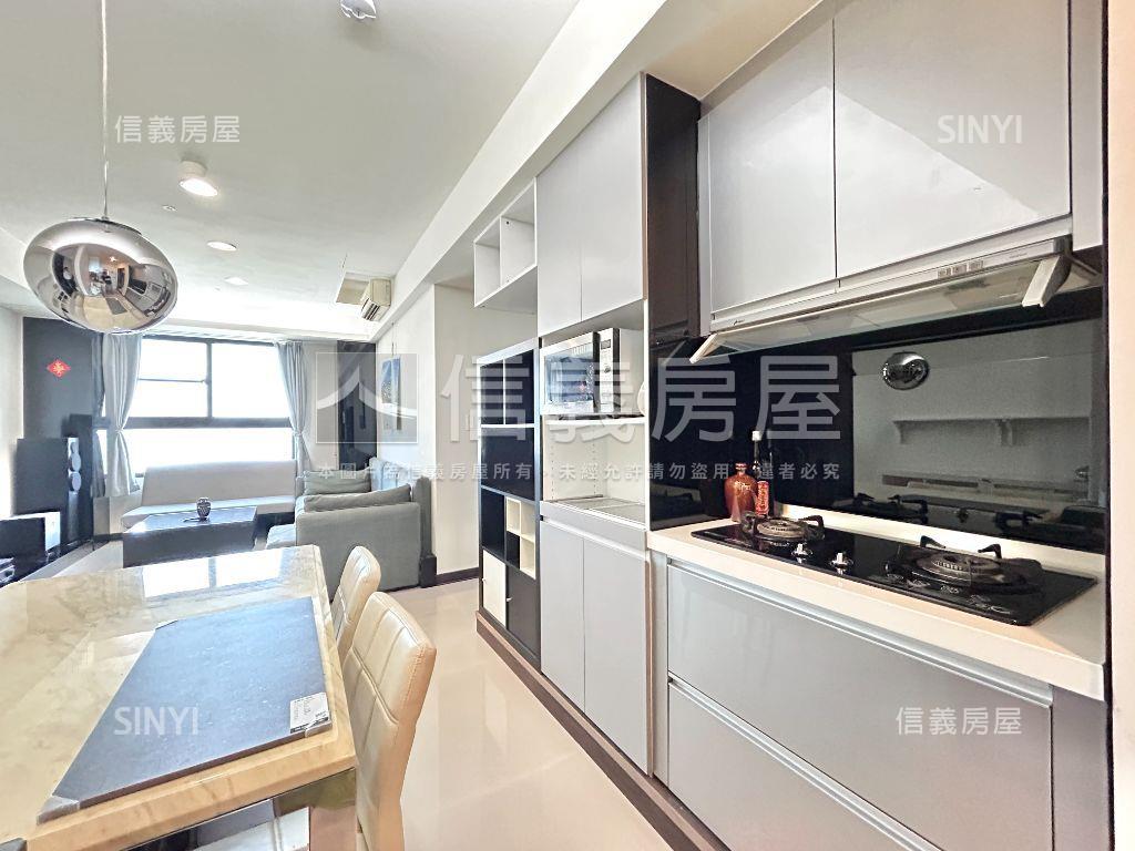 屋主誠售新杜拜大大兩房房屋室內格局與周邊環境