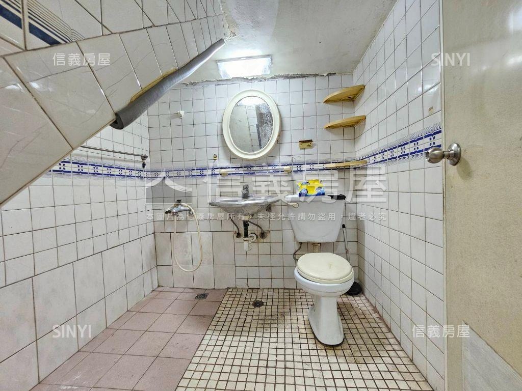 近曉明女中漢口商圈透天房屋室內格局與周邊環境