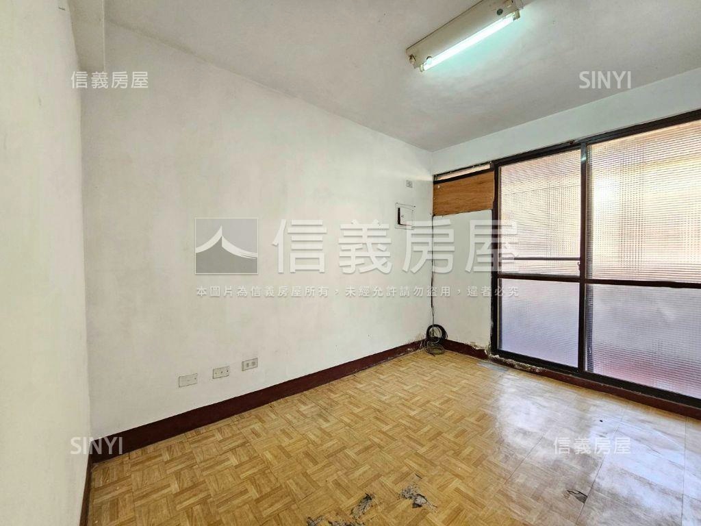 近曉明女中漢口商圈透天房屋室內格局與周邊環境