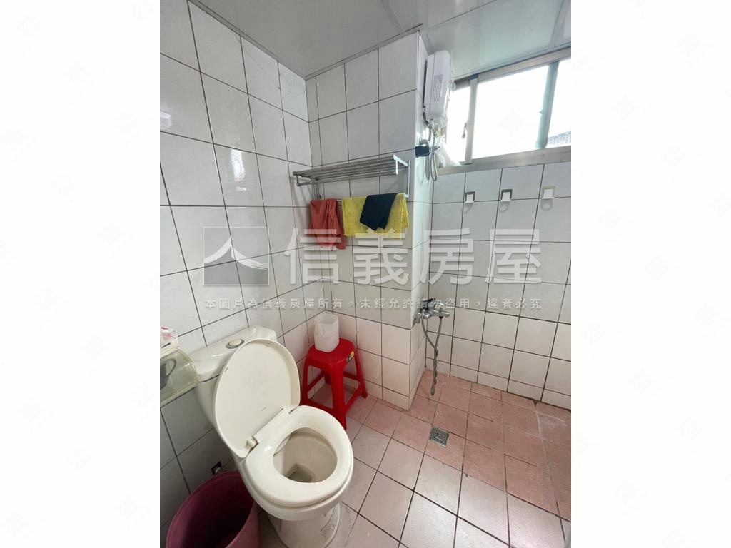 近一中商圈邊間採光佳美套房屋室內格局與周邊環境